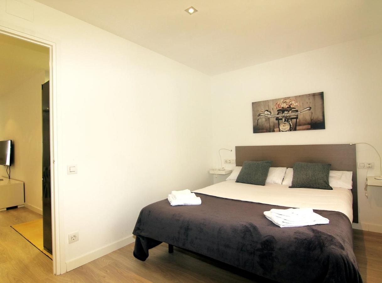 Miquel Angel - Apartments Next To Camp Nou Barcelona Exterior foto